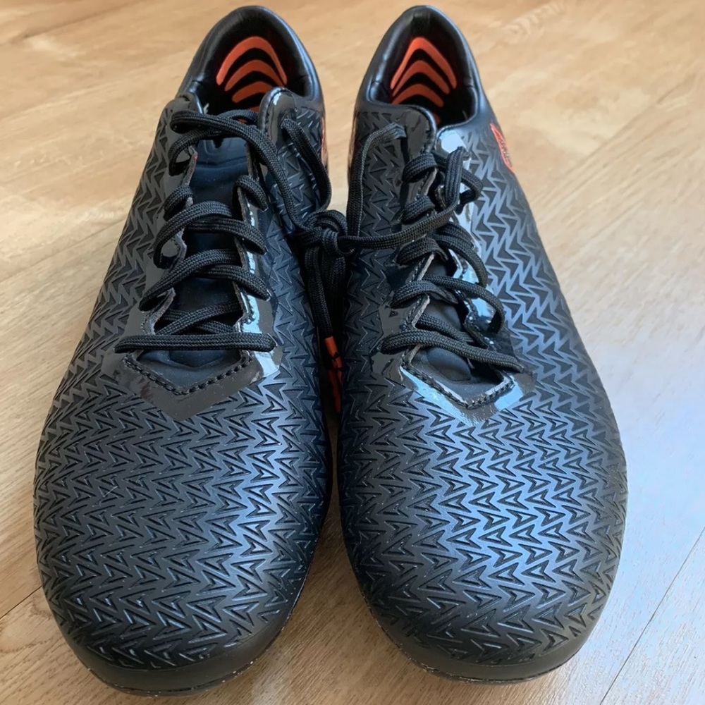 Under Armour Men’s Soccer Cleats Size 9
